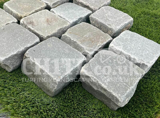 KANDLA GREY PAVING COBBLES / EDGING SETTS (100X100)