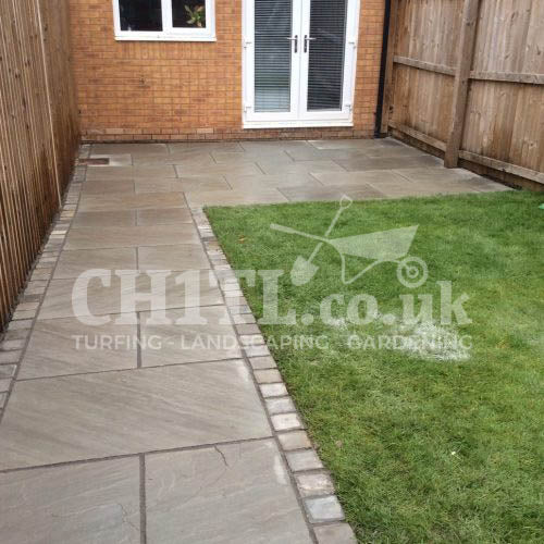 KANDLA GREY PAVING COBBLES / EDGING SETTS (100X100)